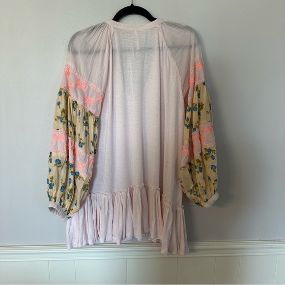 Free People Women’s Mix It Up Floral V Neck Long Sleeve Boho Top Sz XS GUC - Picture 8 of 8